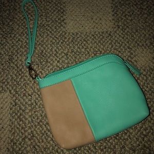Tan & mint wristlet
